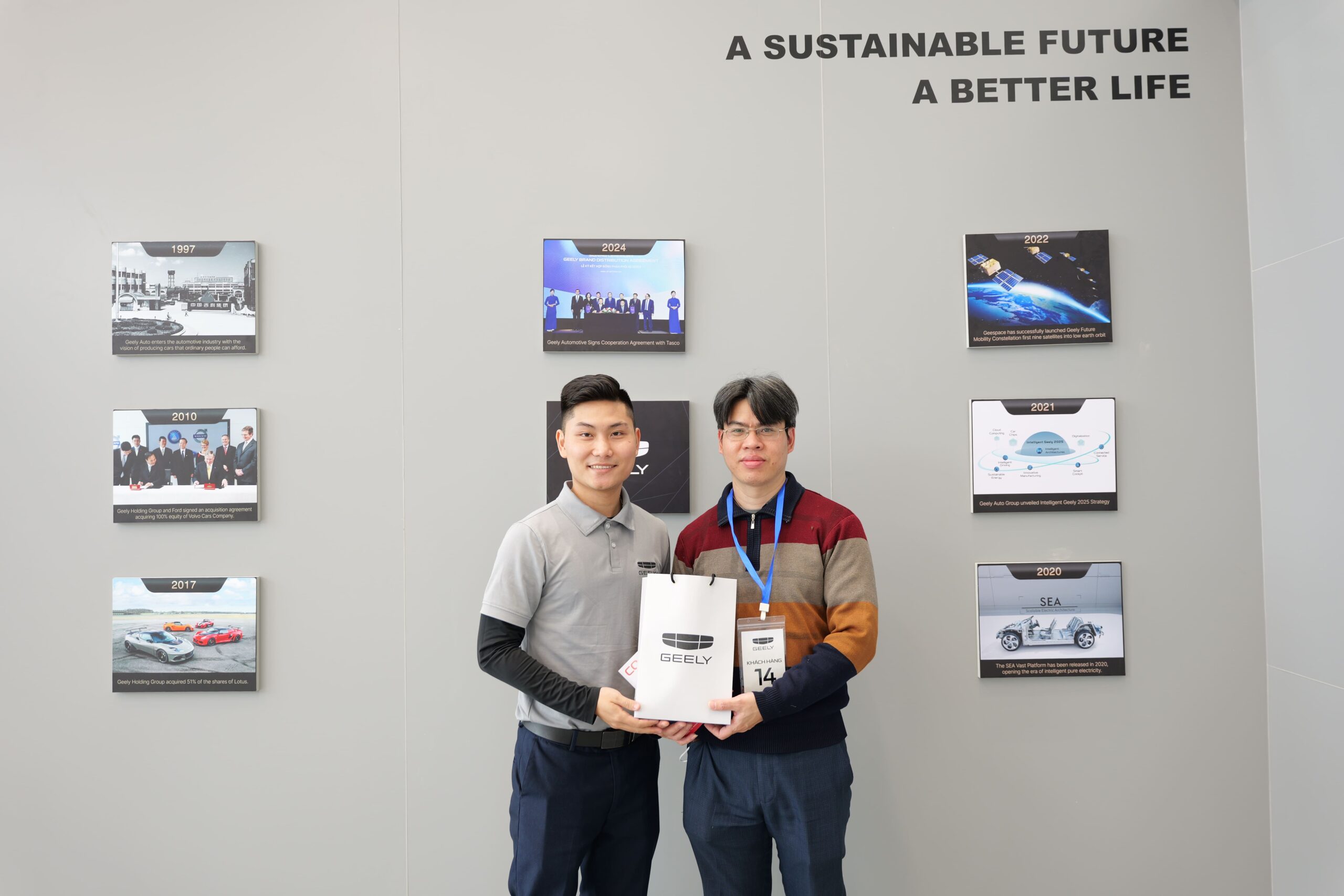 Những món quà độc quyền Geely Phú Thọ tri ân khách hàng 