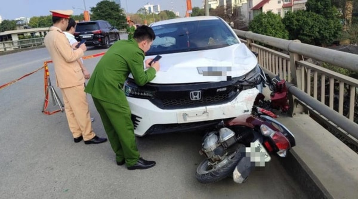 cach xu ly hien truong khi xe may dam vao o to Cách xử lý hiện trường khi xe máy đâm vào ô tô
